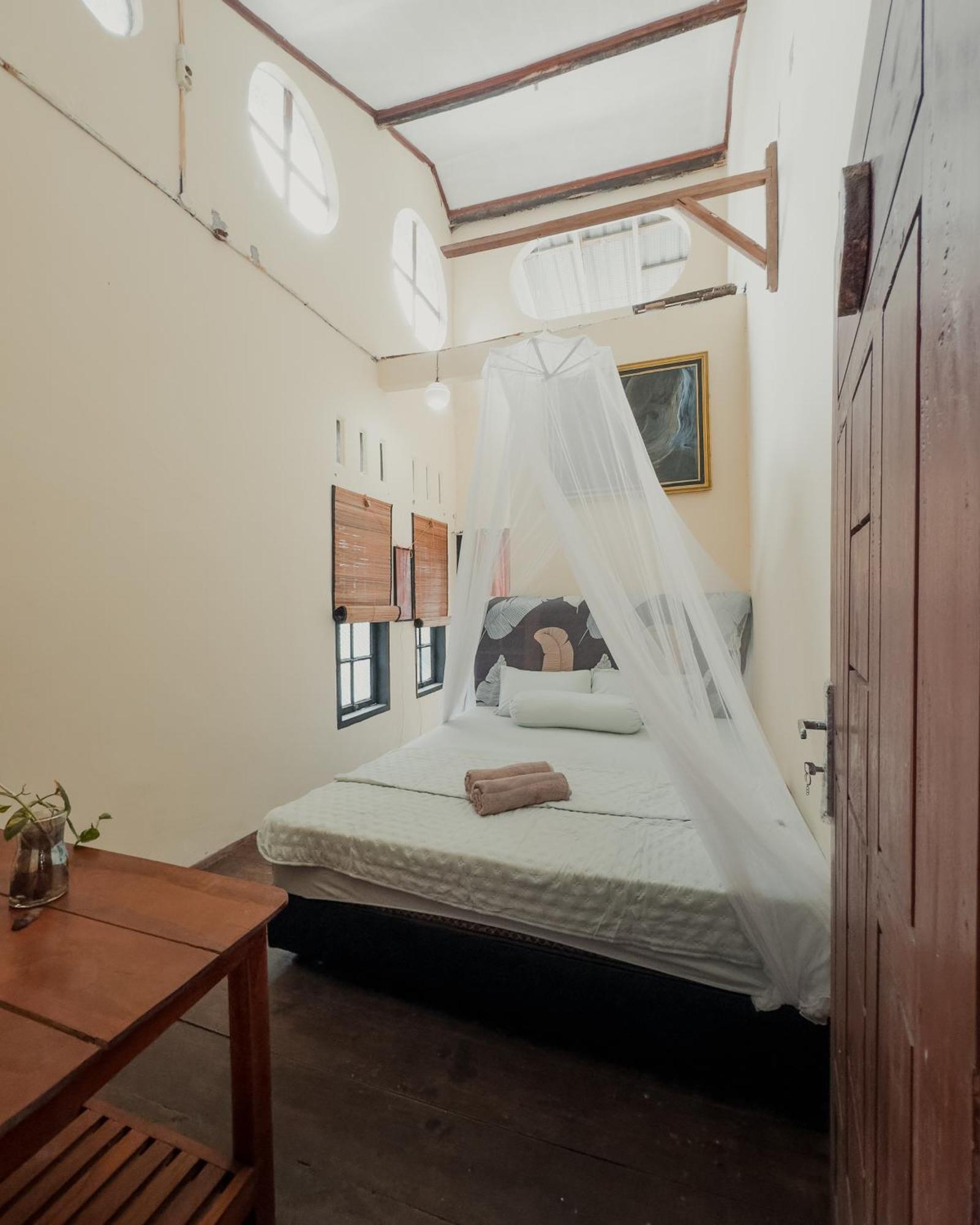 Charlys Little House Hotell Bukit Lawang Exteriör bild